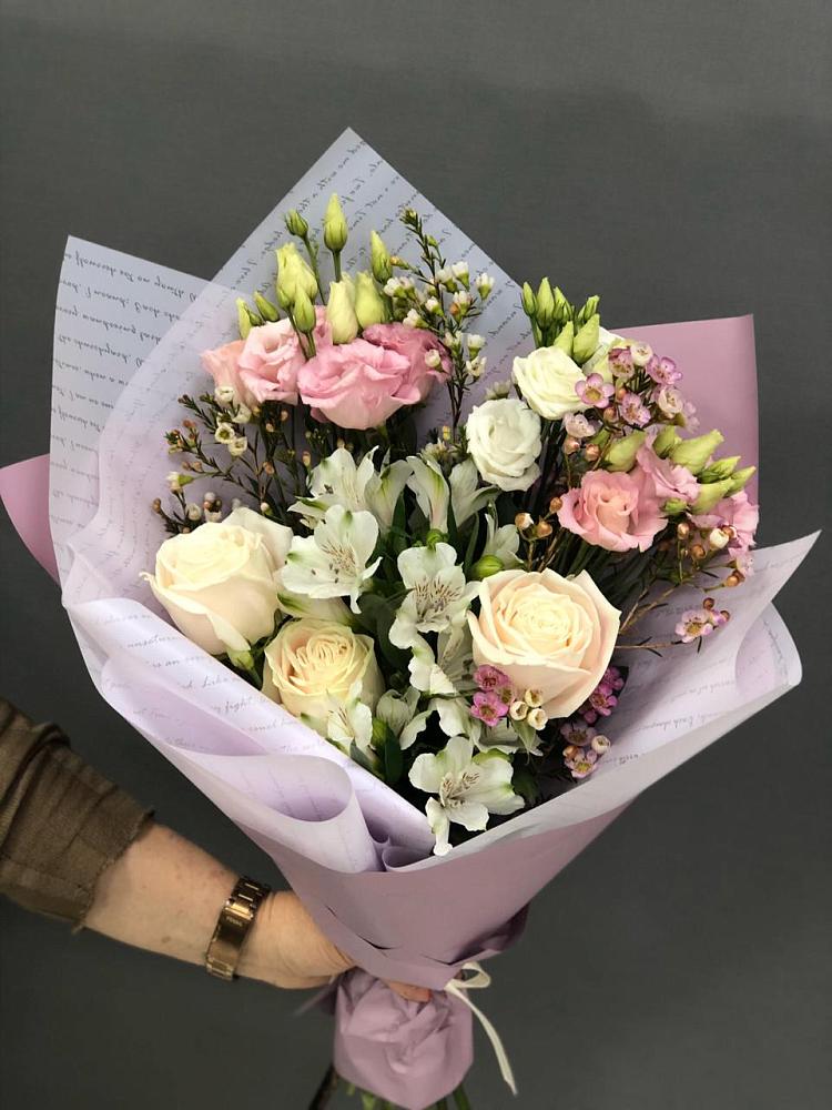 Букет цветов из: Альстромерии, Розы и Лизиантусы в Староникольское 