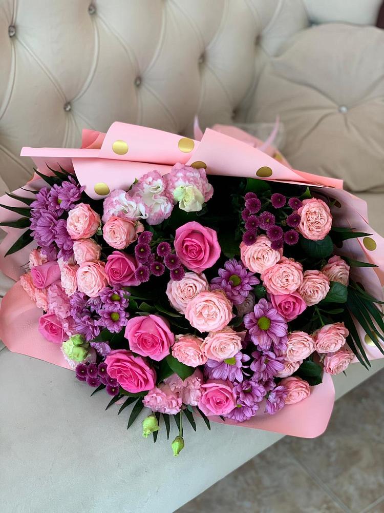 Букет цветов из: Хризантемы, Розы и Лизиантусы в Староникольское 