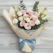 Букет цветов из:  Лизиантусы в Староникольское 