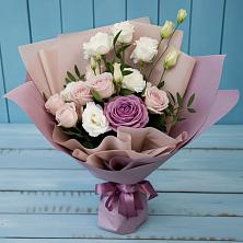 Букет цветов из:  Розы и Лизиантусы в Староникольское 
