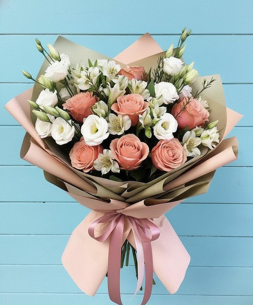 Букет цветов из: Розы, Альстромерии и Лизиантусы в Староникольское 