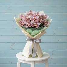 Букет цветов из:  Орхидеи и Розы в Староникольское 