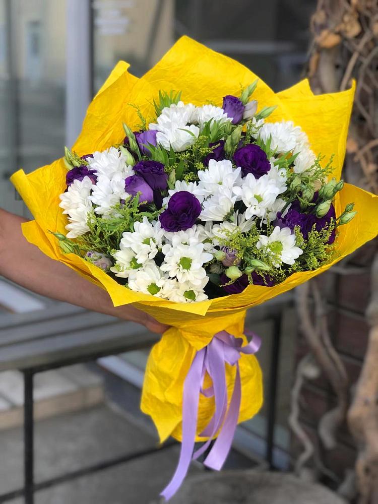 Букет цветов из: Ирисы, Хризантемы и Ромашки в Староникольское 