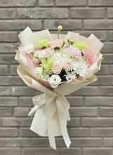 Букет цветов из:  Гвоздики, Розы, Лизиантусы и Хризантемы в Староникольское 