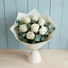 Букет Белые розы в Эвкалипте в Староникольское 