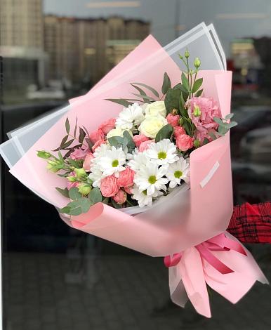 Букет цветов из: Розы, Лизиантусы и Хризантемы в Староникольское 