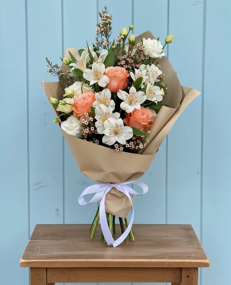 Букет цветов из: Альстромерии, Лизиантусы, Розы и Хризантемы в Староникольское 